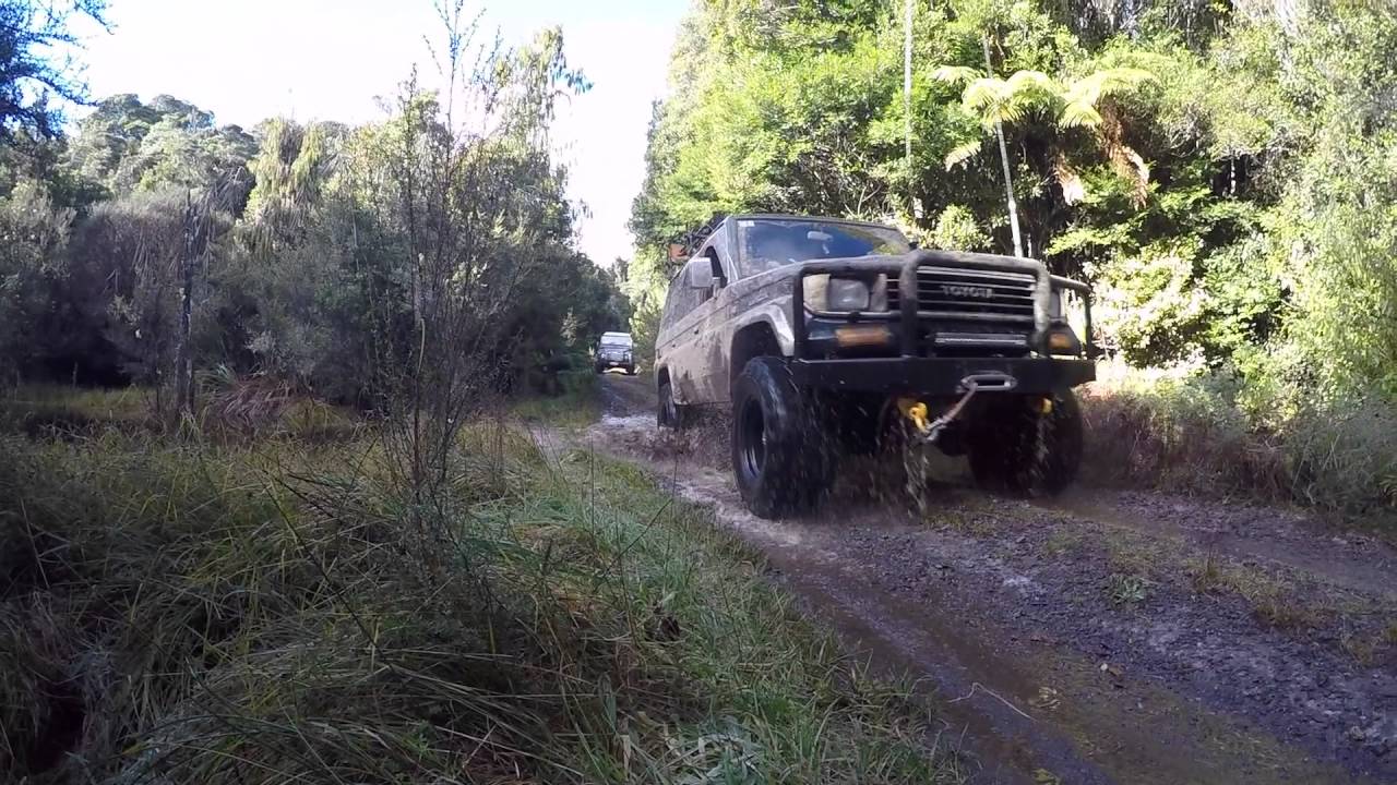 NEW ZEALAND Tongariro National Park 4x4. Hunting