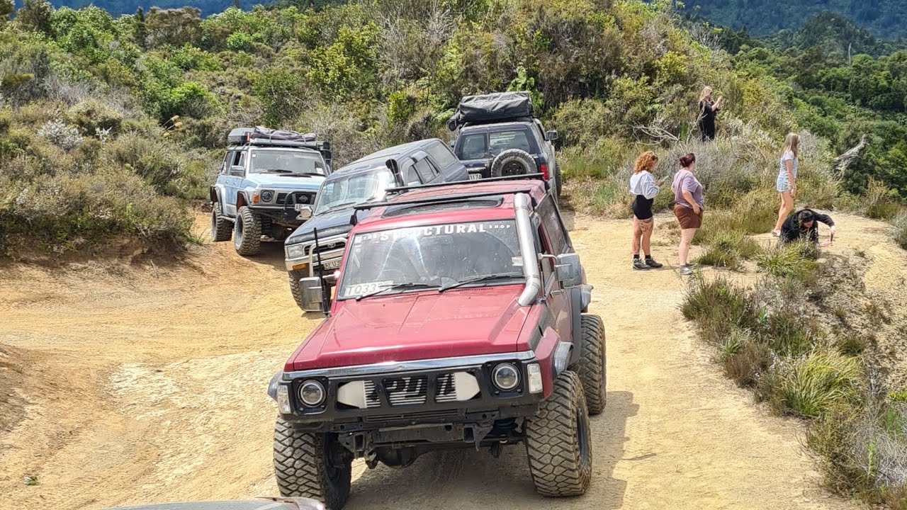 4x4 Exploring National Park North Island NZ
