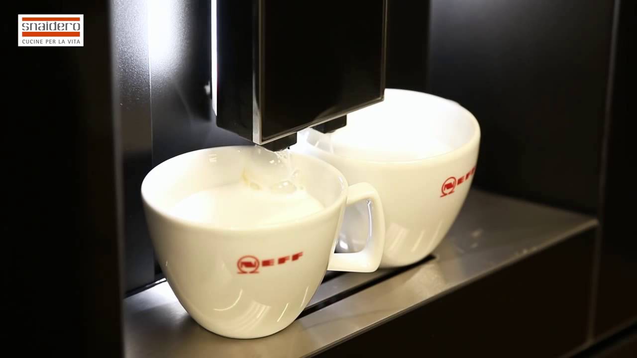 Neff koffiemachine C17KS61N0 in de Snaidero showroom