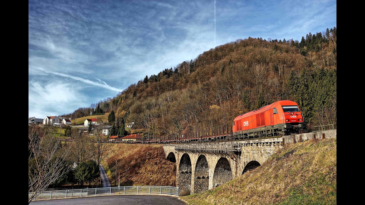 Bahnverkehr auf der Donauuferbahn im Februar 2020