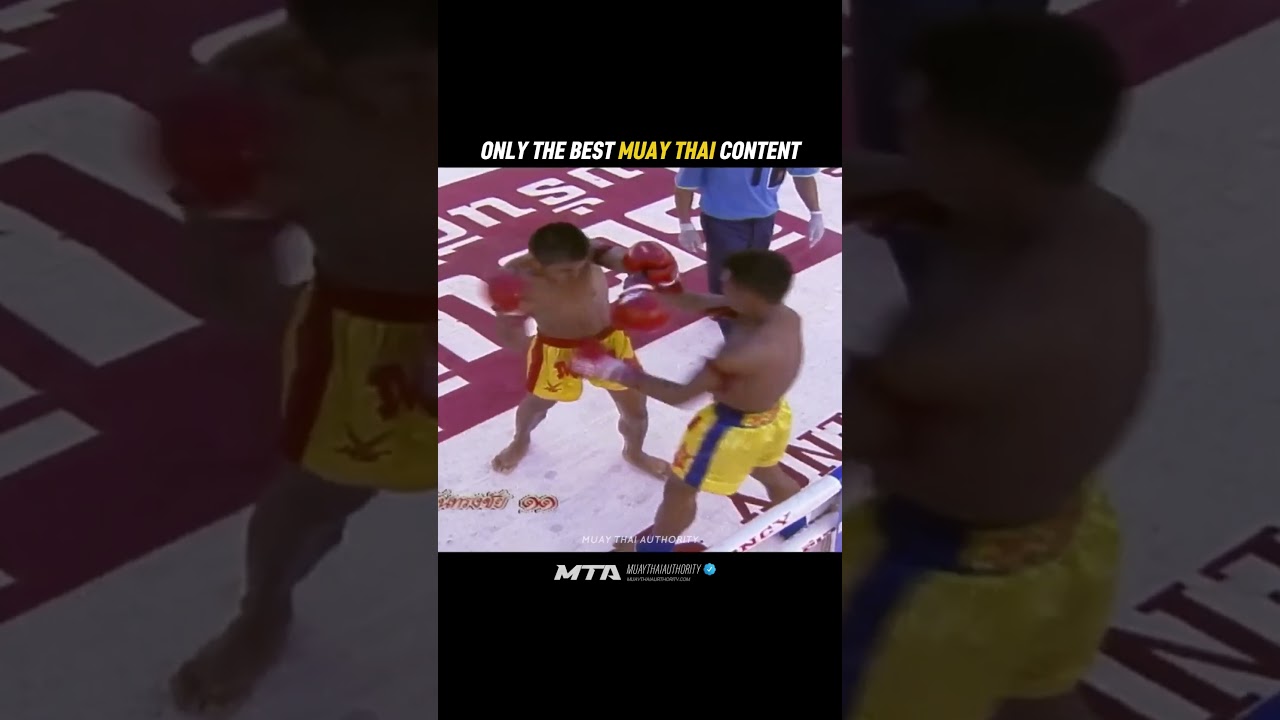 EPIC Muay Thai fight from 2003 - Ronnachai vs Bovy 🔥 #muaythai #combatsport