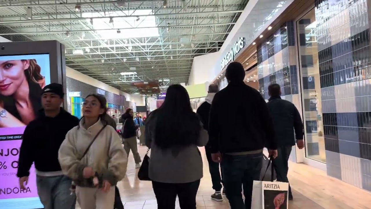 Vaughan Mill Mall