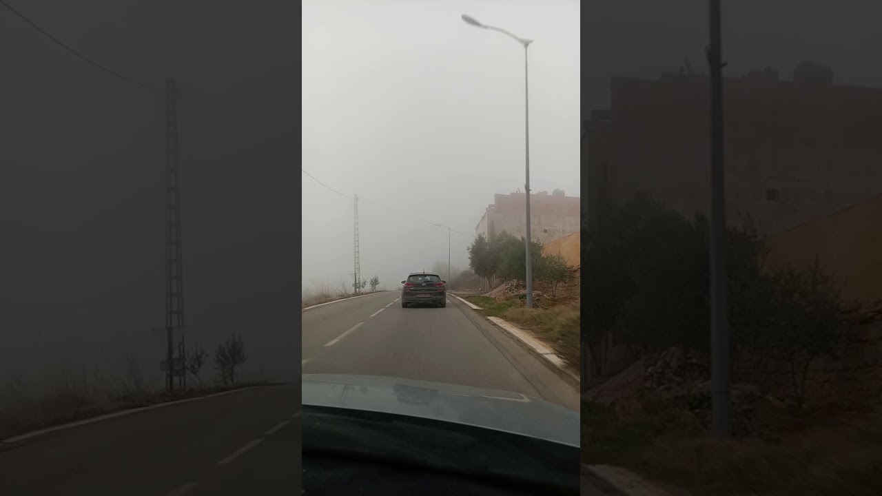 Balade dans les rues de Tlemcen, par une soirée hivernale, sur fond musical andalou, avec Cheikh Abd