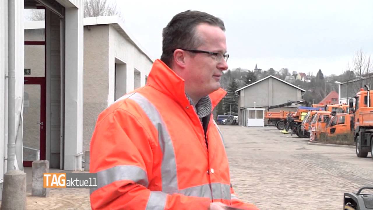 Straßenwärter stellen ihren Beruf vor