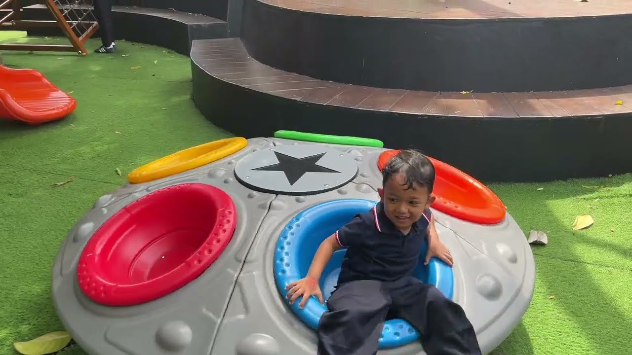 MAIN DI THE NICE GARDEN SERPONG