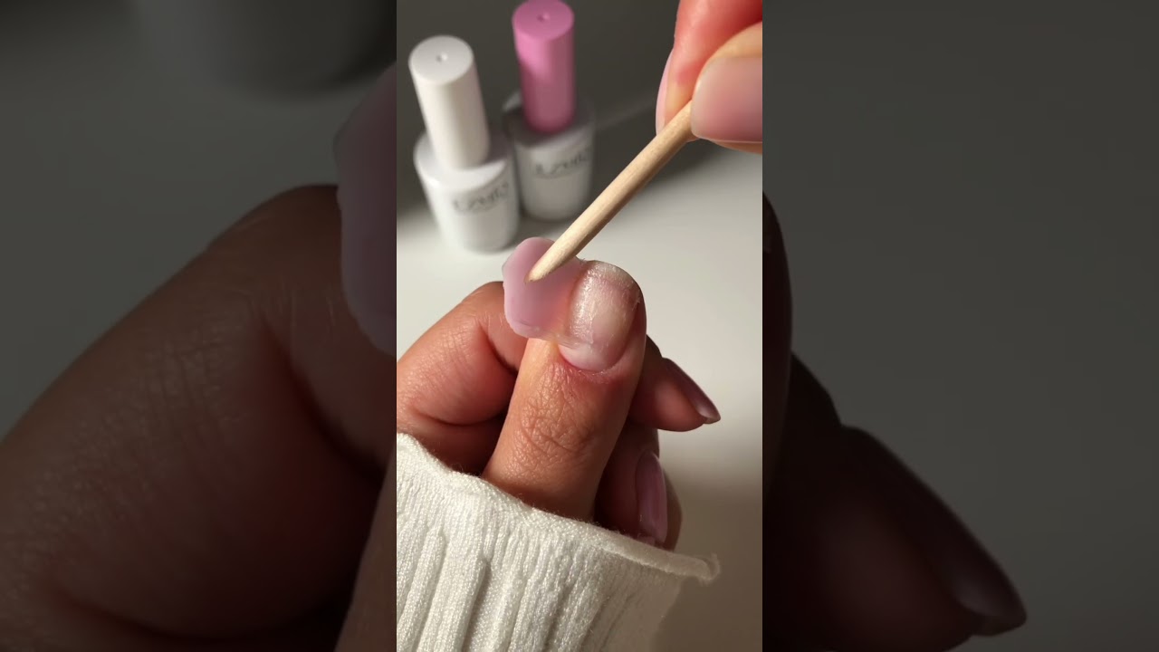 This Peel Off Base Coat Makes Removing Gel So Quick and Easy!  #ezmiobeauty #nails #nailart