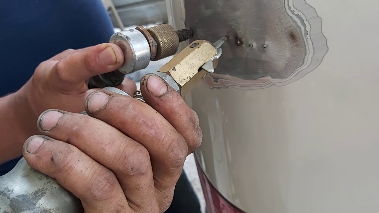 السمكره الحديثه مكنه شفط الصاج