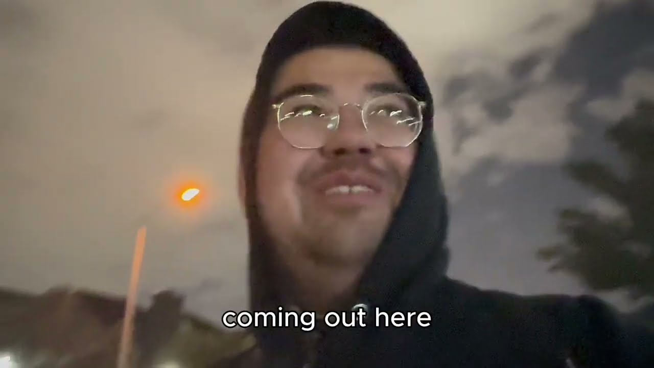 Я не мог уснуть, поэтому пошел на прогулку. Большая ошибка.