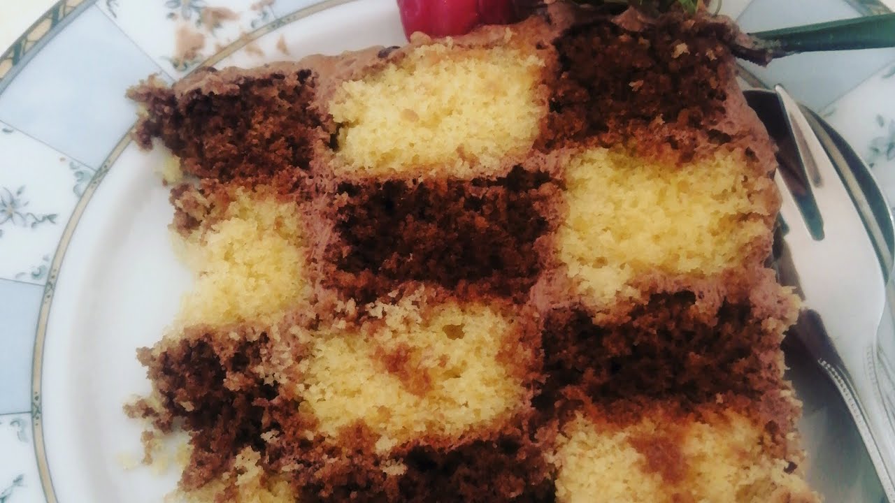 Bolo Xadrez, tradicional da Madeira.