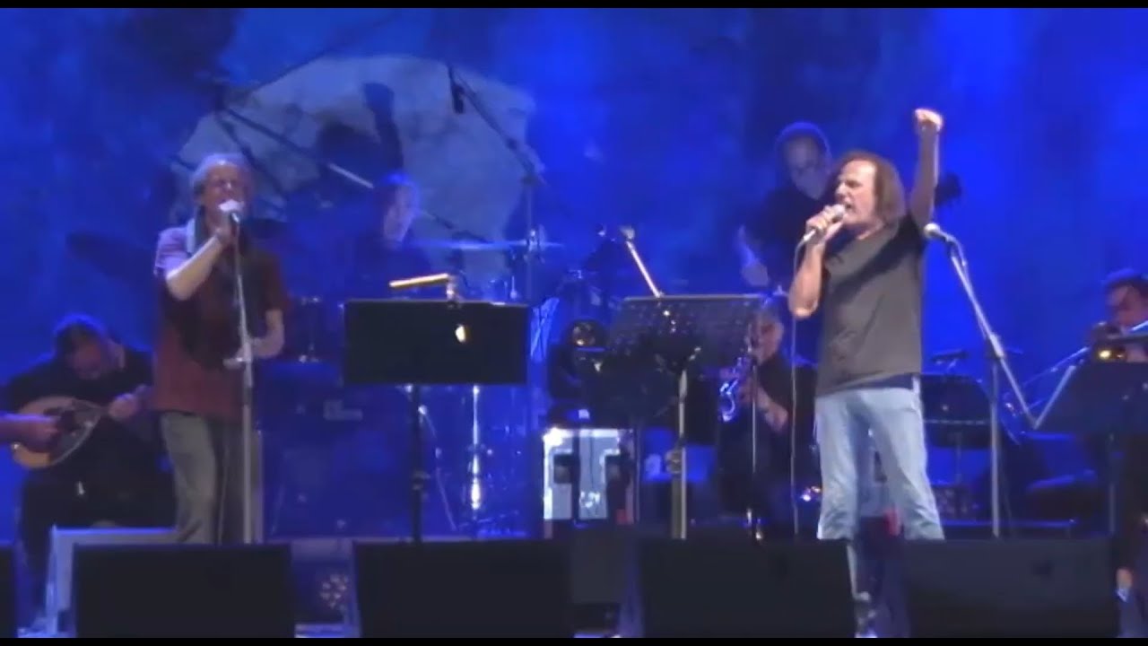 Βασίλης Παπακωνσταντίνου, Μίλτος Πασχαλίδης - Έφηβα Γεράκια  - Όσοι Περπάτησαν Μαζί Μου