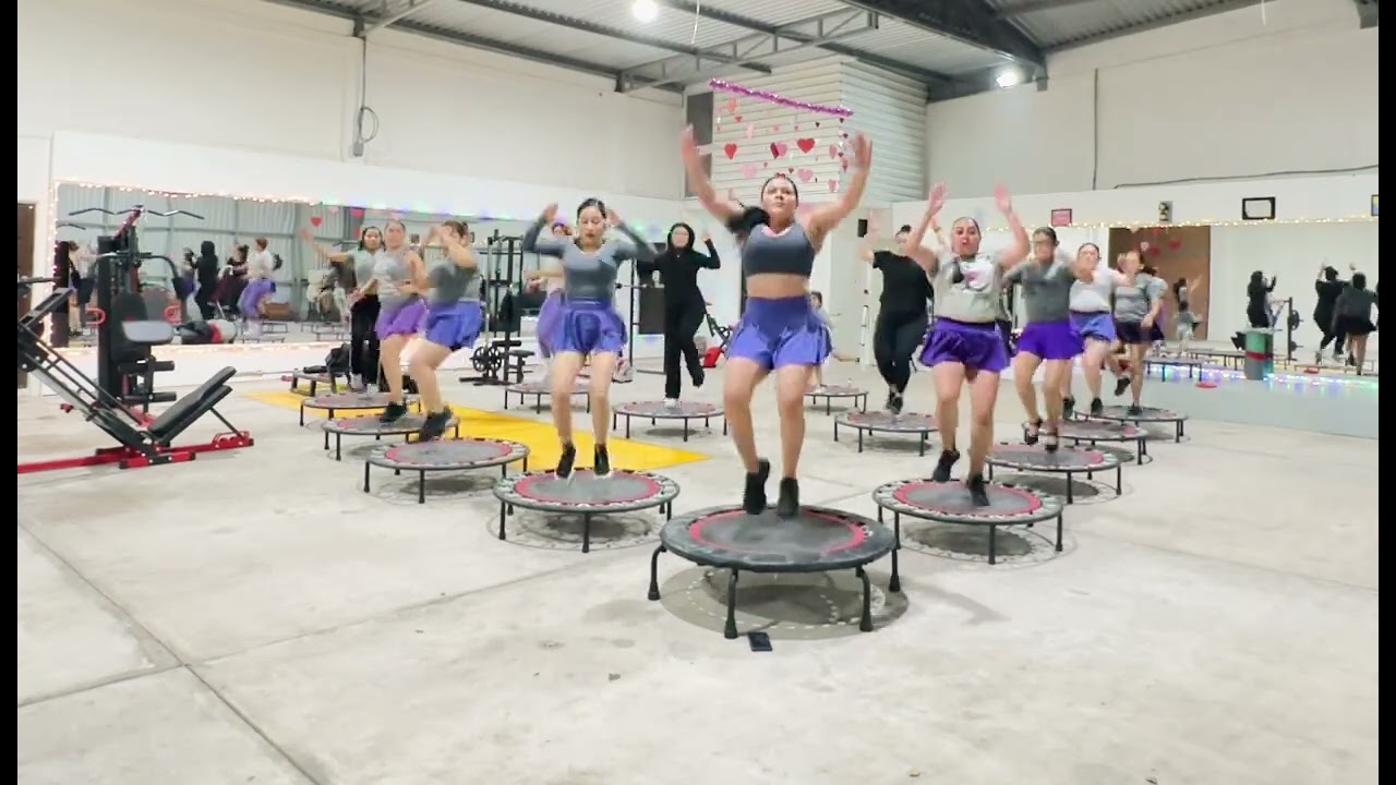 #Jumping💃 Ando✨ 💜🩶💜🩶