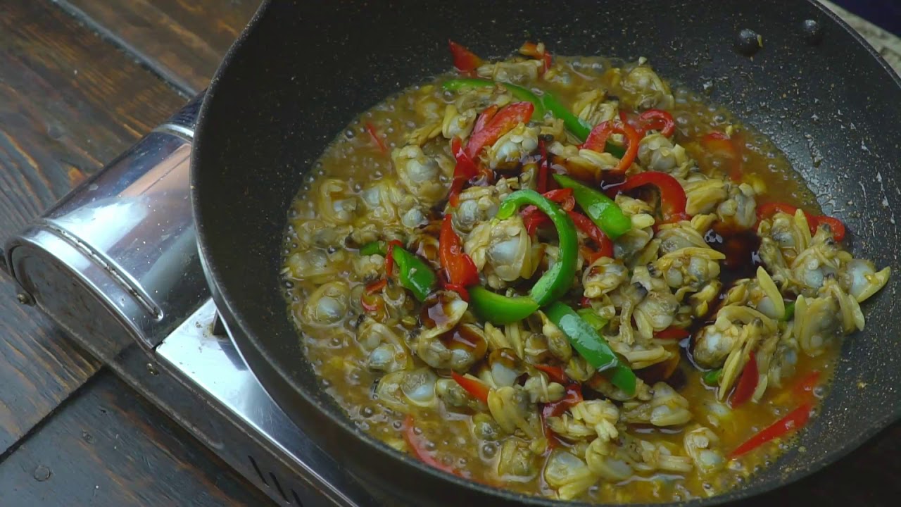 Stir Fried Clams with Roasted Chili Paste | Thai Recipe Cooking - Original Thai Food