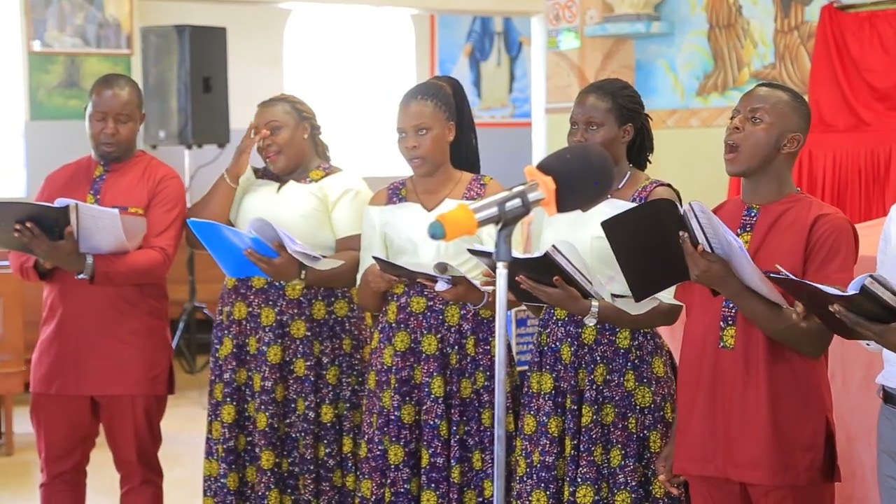 Mube banywevu.Angels choir Namungoona..MOV