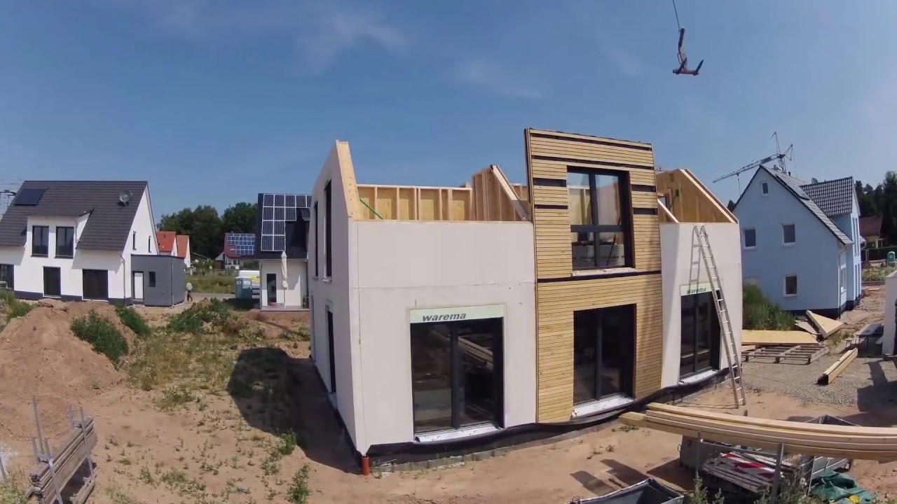 Holzhaus bauen im Zeitraffer