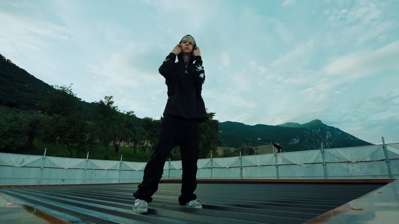 akiRa - da Qua a Milano