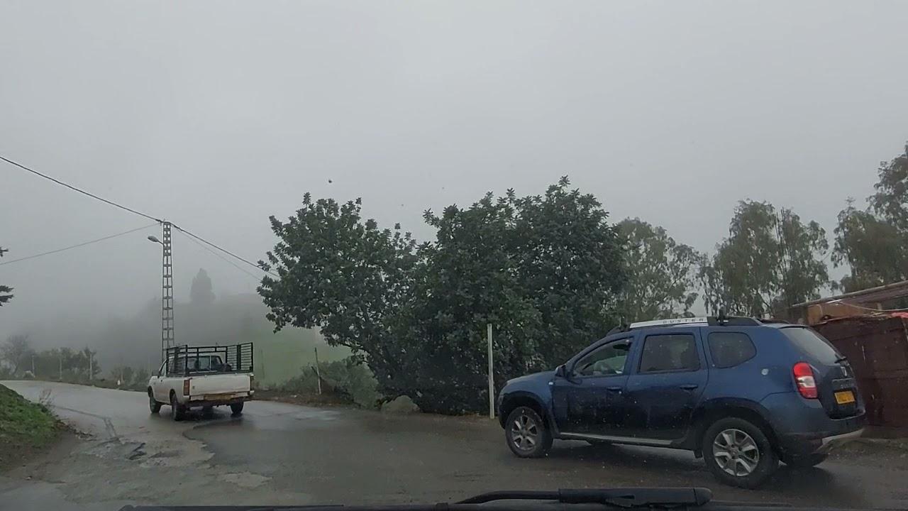 Abrid ɣer Tigzirt (Route vers Tigzirt)