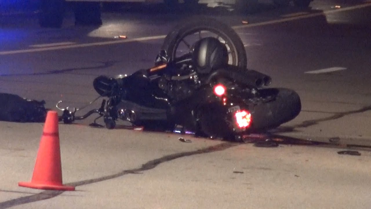 090621 MOTORCYCLE DRIVER CRITICAL AFTER CRASH ON LOOP 336 IN CONROE-TURNS FATAL