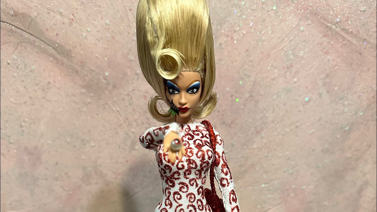 Doll repaint! martian Madam from mars attacks