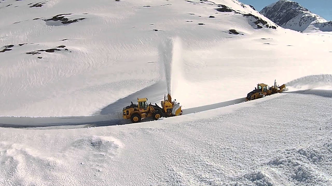 Brøyting Geirangerfjellet