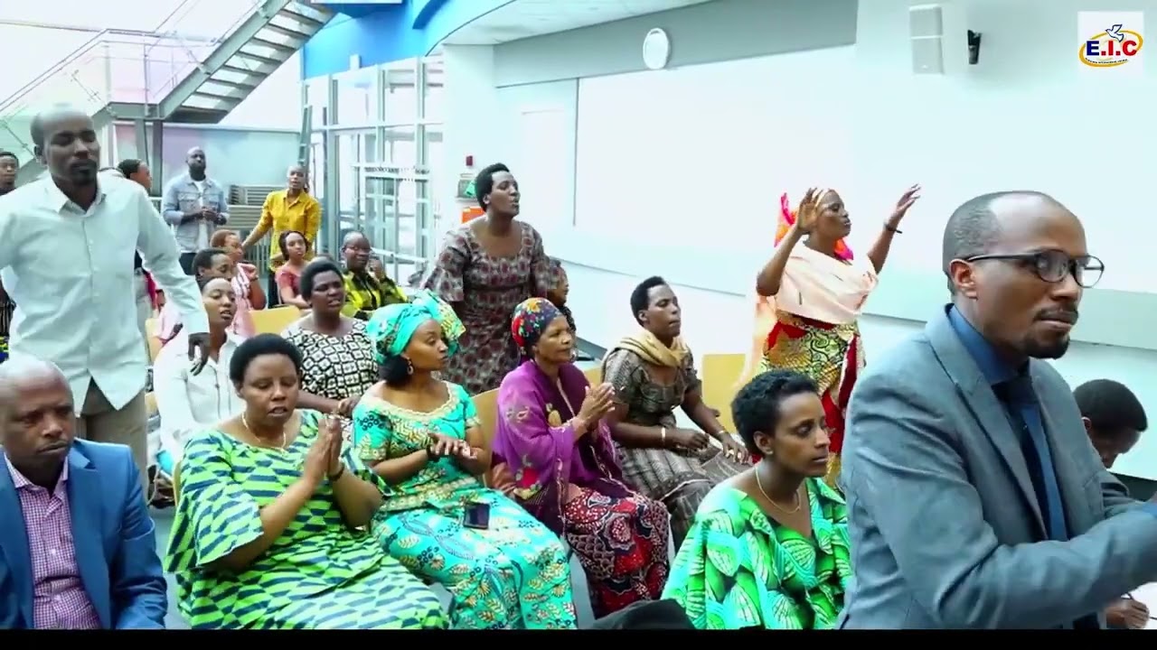 Makerubi na Maserafi wanaimba kila siku - El Shaddai Worship team Holland