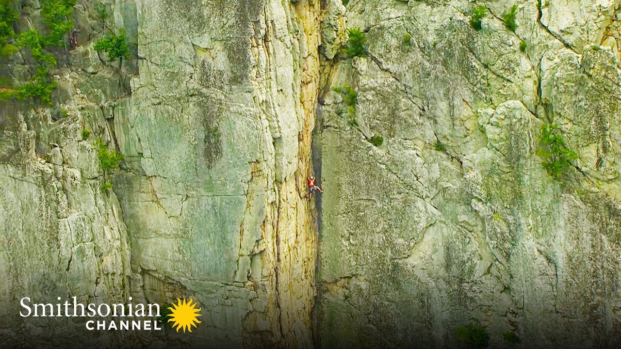 Why Seneca Rocks Are as Dangerous as They Are Awe-Inspiring 🪨 Aerial America | Smithsonian Channel