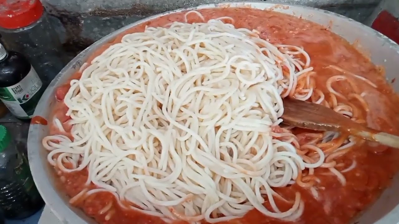 Cook spaghetti for Christmas eve!