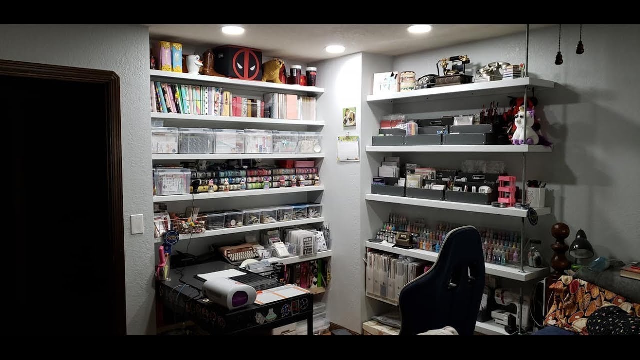 Updated craft room tour of my bedroom nook :)