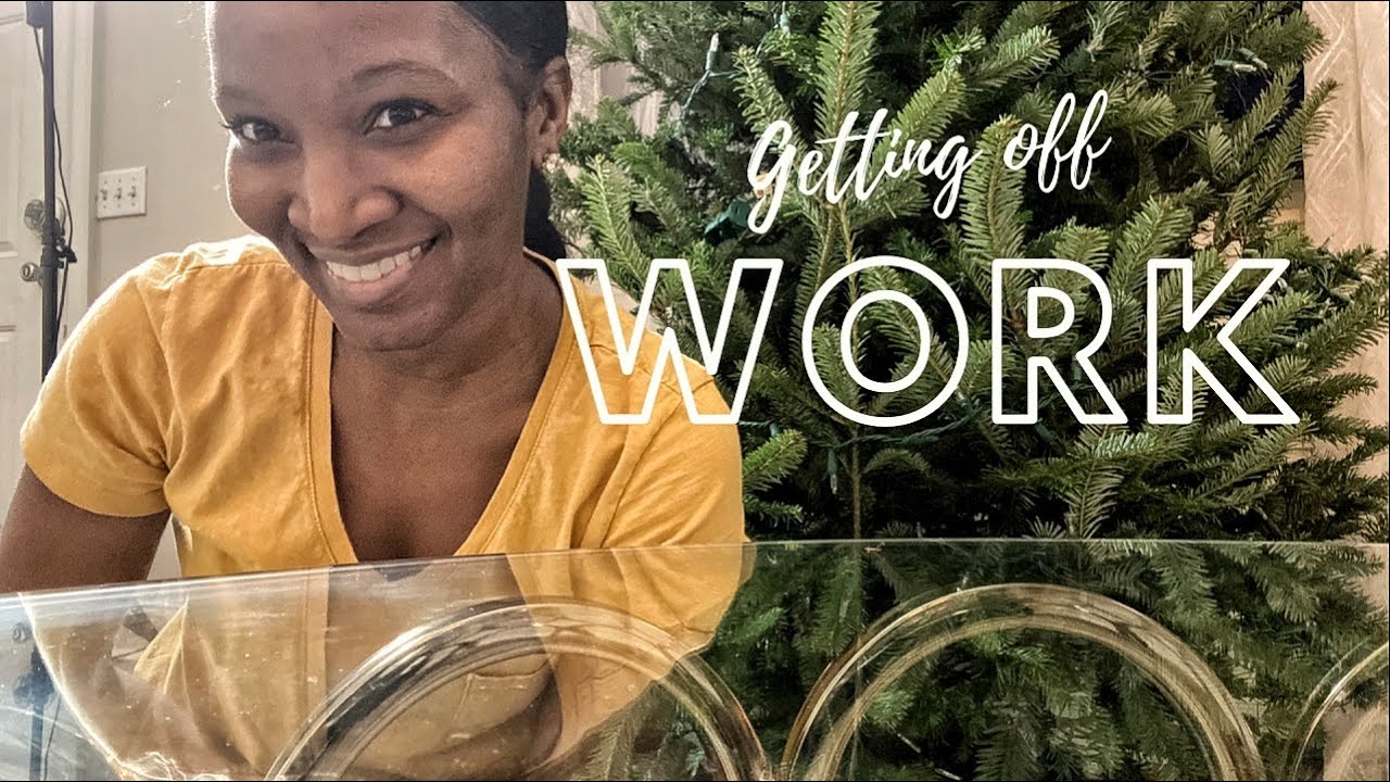 Get off Work with Me | Vlogmas 2020 Day 1