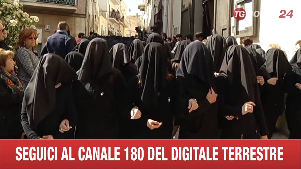 CANOSA  PROCESSIONE DESOLATA