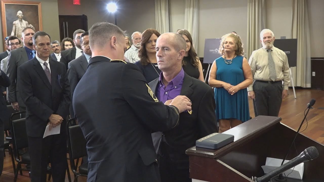 Reuniting Purple Hearts with their rightful owners