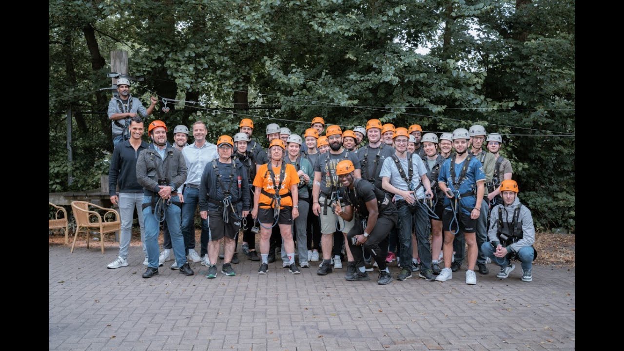 T.E.A.M. ELINEX viert succesvol bedrijfsuitje bij Adventure City Rotterdam!