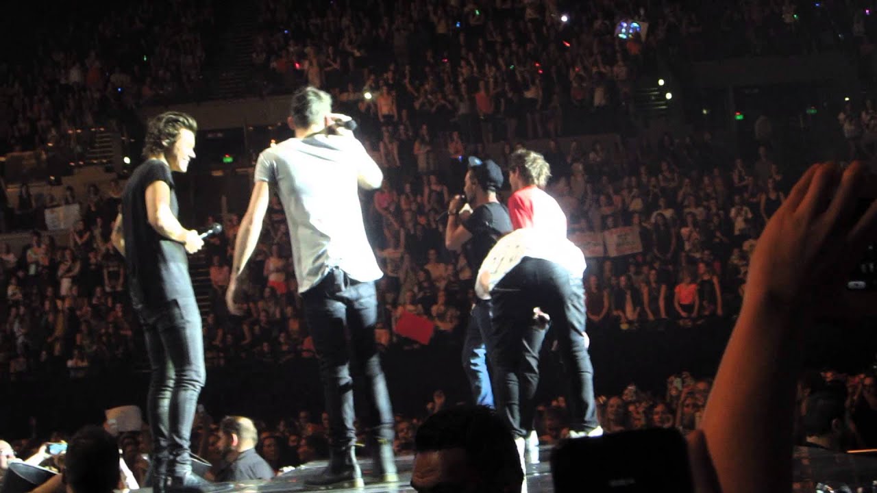 One Direction Twitter Questions - Auckland 2013 TMH