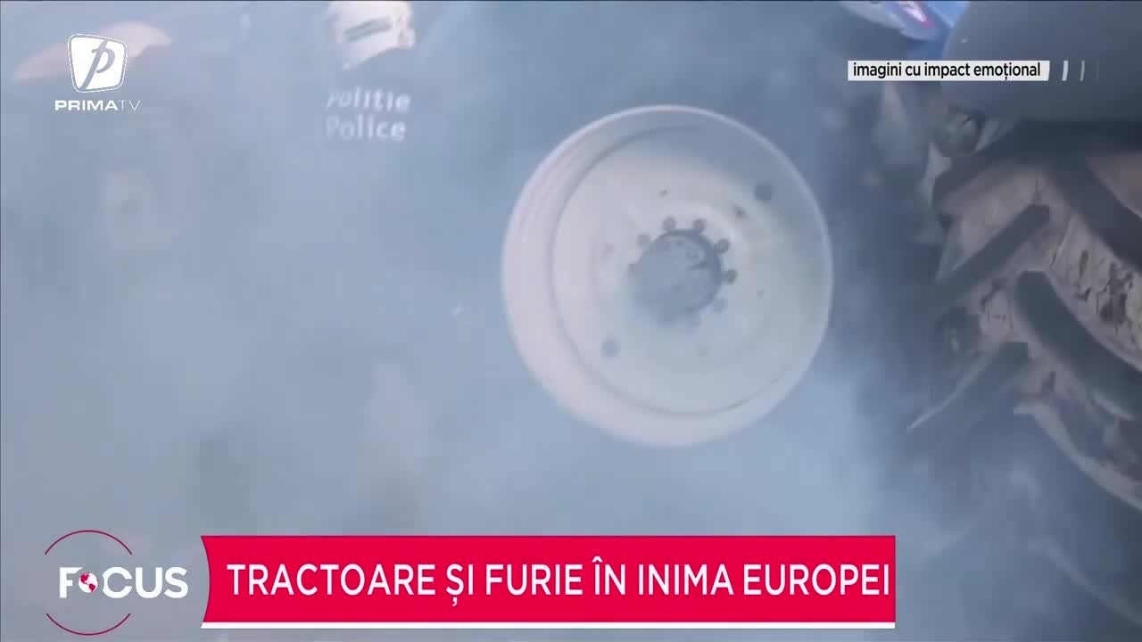 Tractoare și furie &icirc;n inima Europei. Protest cu utilaje agricole și cartofi la Bruxelles
