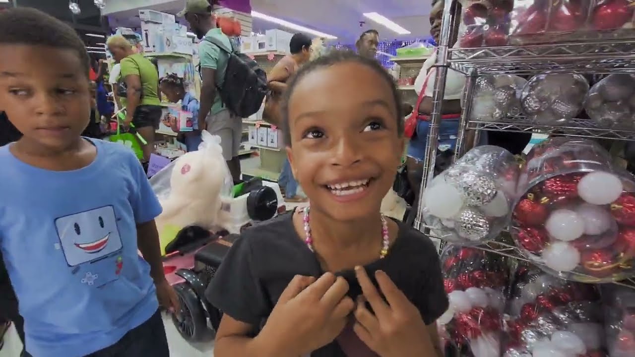 Shopping in Kingstown, St. Vincent and the Grenadines 2 nights b4 Christmas