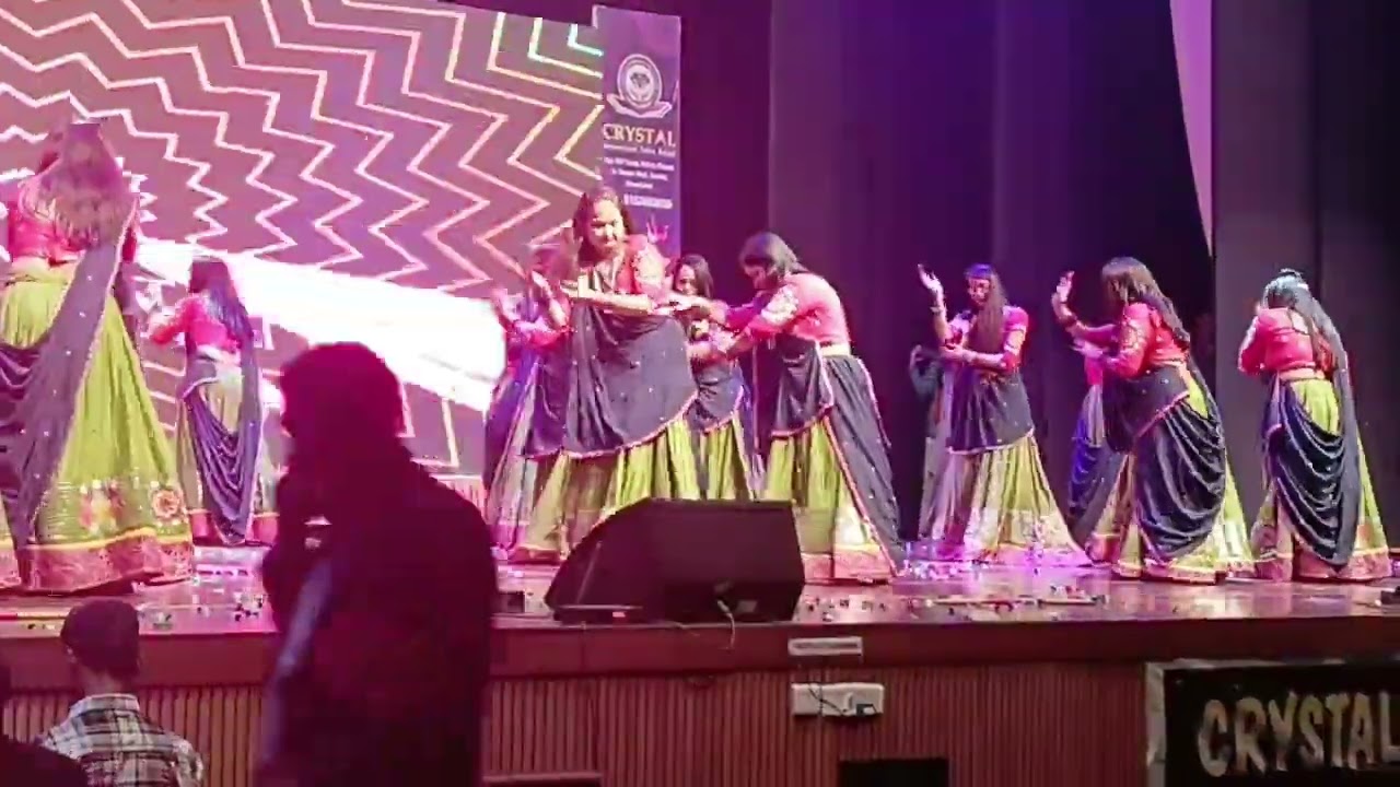 falguni Pathak theme dance #falgunipathak  #dance #teacher #frnds #teachers #school #carnival