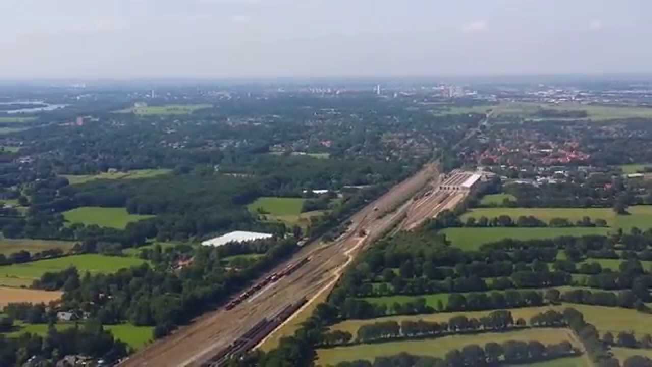 Landing met een Airbus 320 op Groningen Airport Eelde