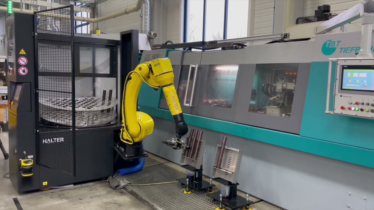 HALTER LoadAssistant with TBT ML250 2 deep hole drilling machine at OTT-JAKOB Spanntechnik GmbH