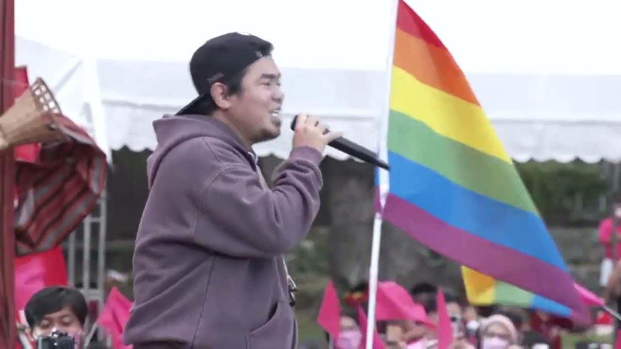 Gloc-9 performs 'Upuan' at Robredo-Pangilinan Baguio rally
