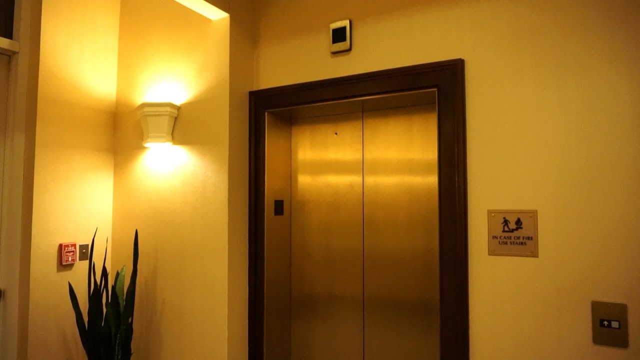 Beautiful 1995 OTIS series 1 hydraulic elevator @ The Hotel Roanoke & Conference Center, Roanoke, VA