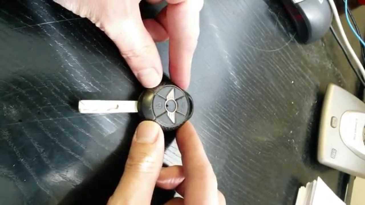 Mini R50, R52, R53 Opening broken Key and Fix
