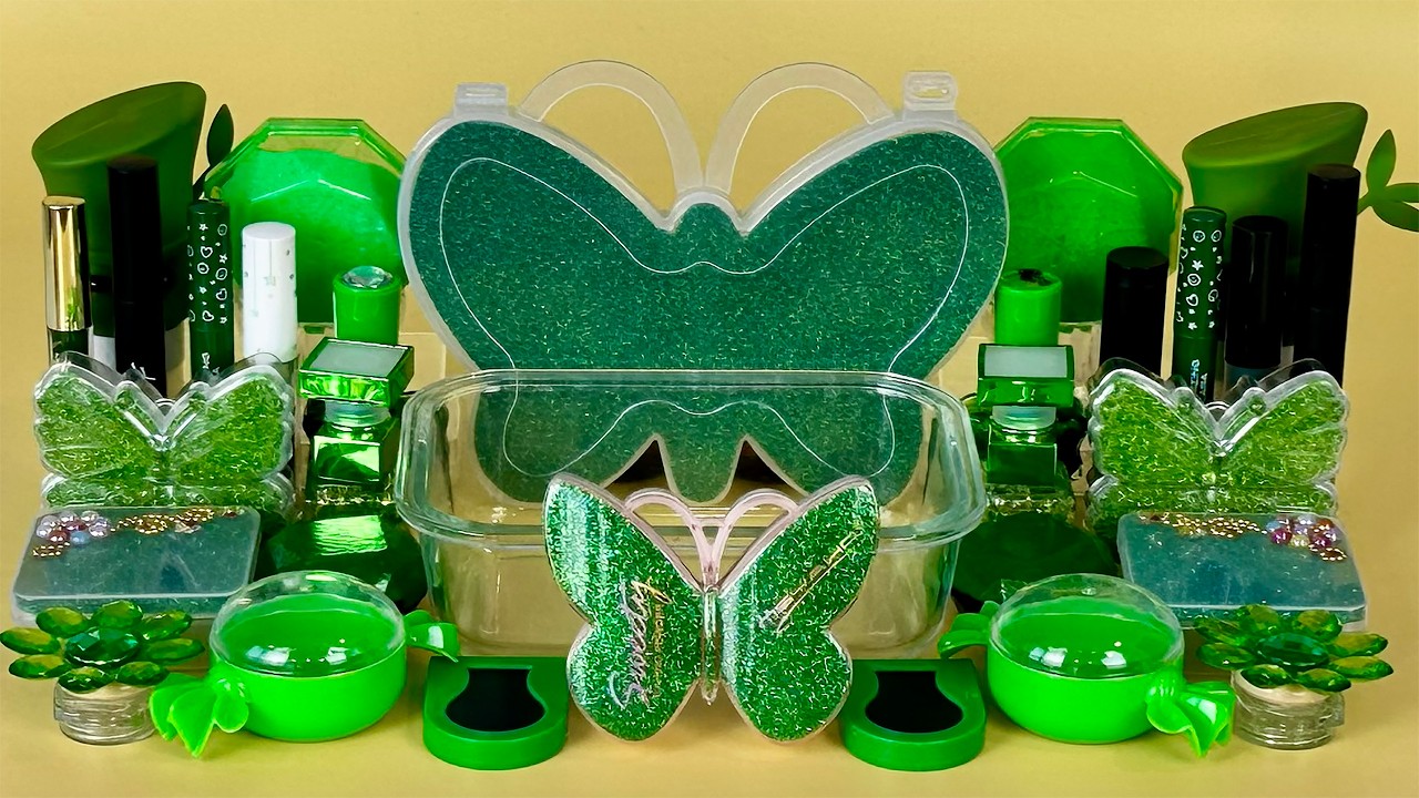 GREEN SLIME. 💚 Mixing makeup and glitter into Clear Slime. Satisfying Slime Videos 2160p.