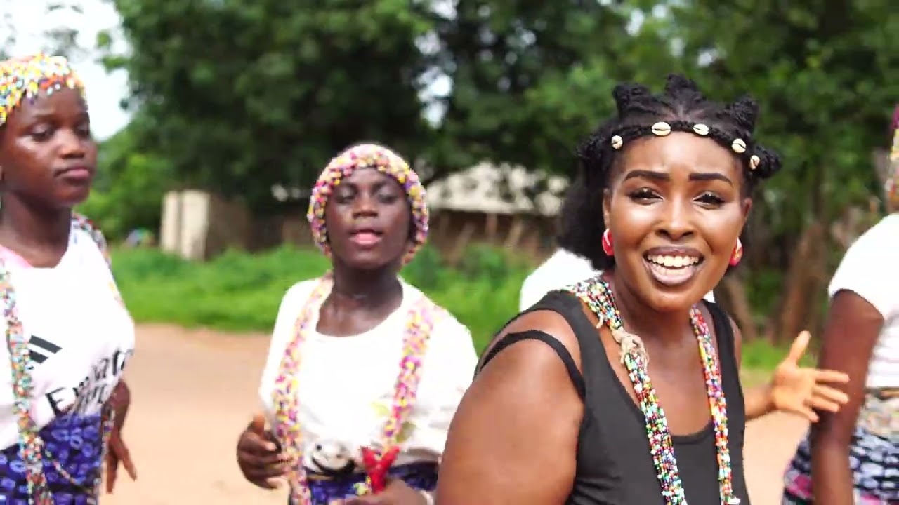 CASA DI MAGHE _BELLA AFRICAINE QUEEN_ clip officielle