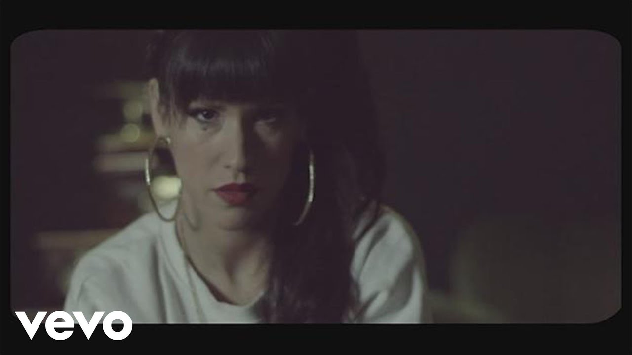 Baby K - Una seria (Videoclip)