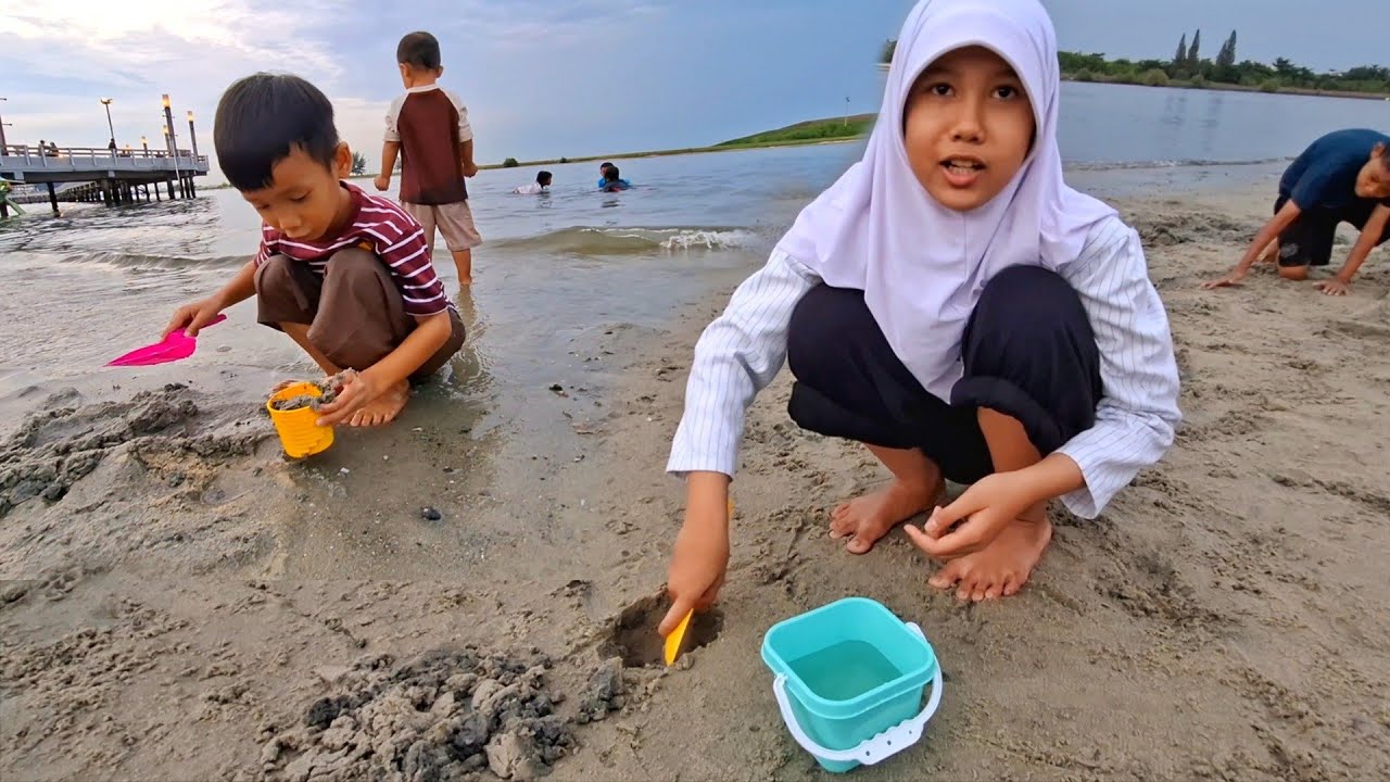 Pasir Pantai Ancol Di malam Tahun baru