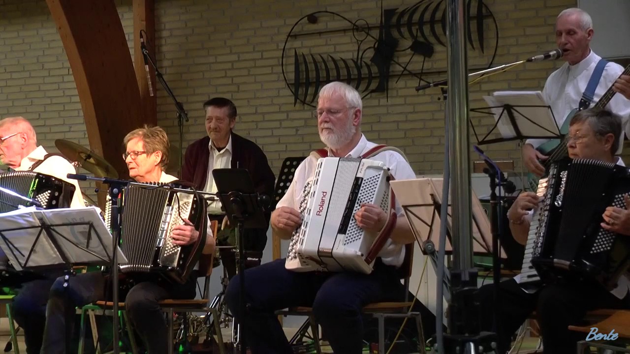Lindø Harmoniklub- Flyv lille fugl