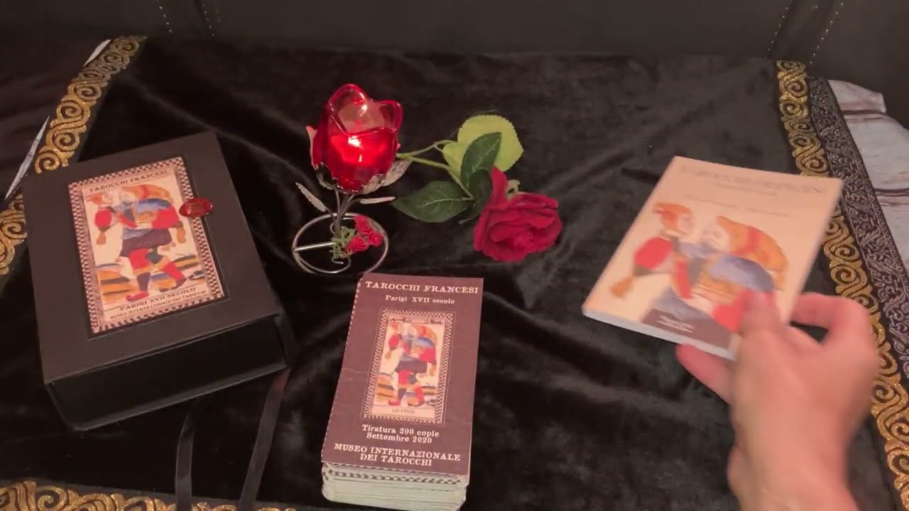 Tarocchi Francesi XVII Secolo (French Tarot XVII century) by Museo Internazionale ~ Flip through