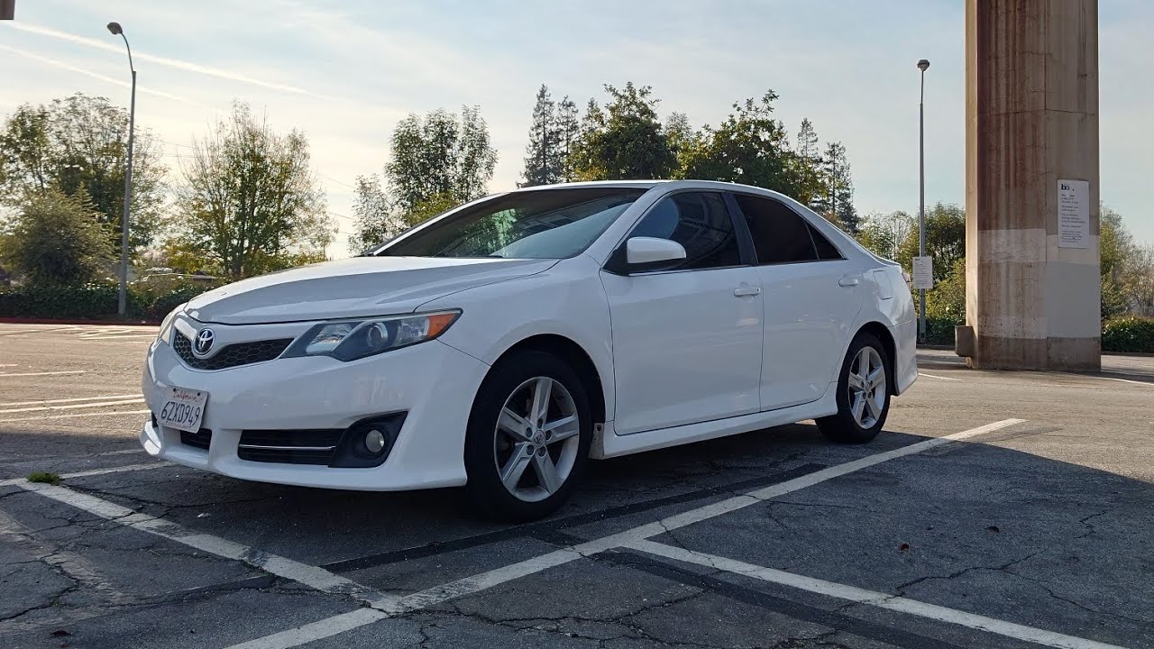 2013 Toyota Camry SE pov driving