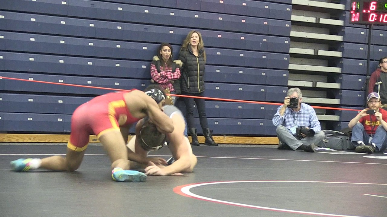 Bergen Catholic's Josh McKenzie defeats St. Augustine's Connor Murray 14-7 in Non-Public A final