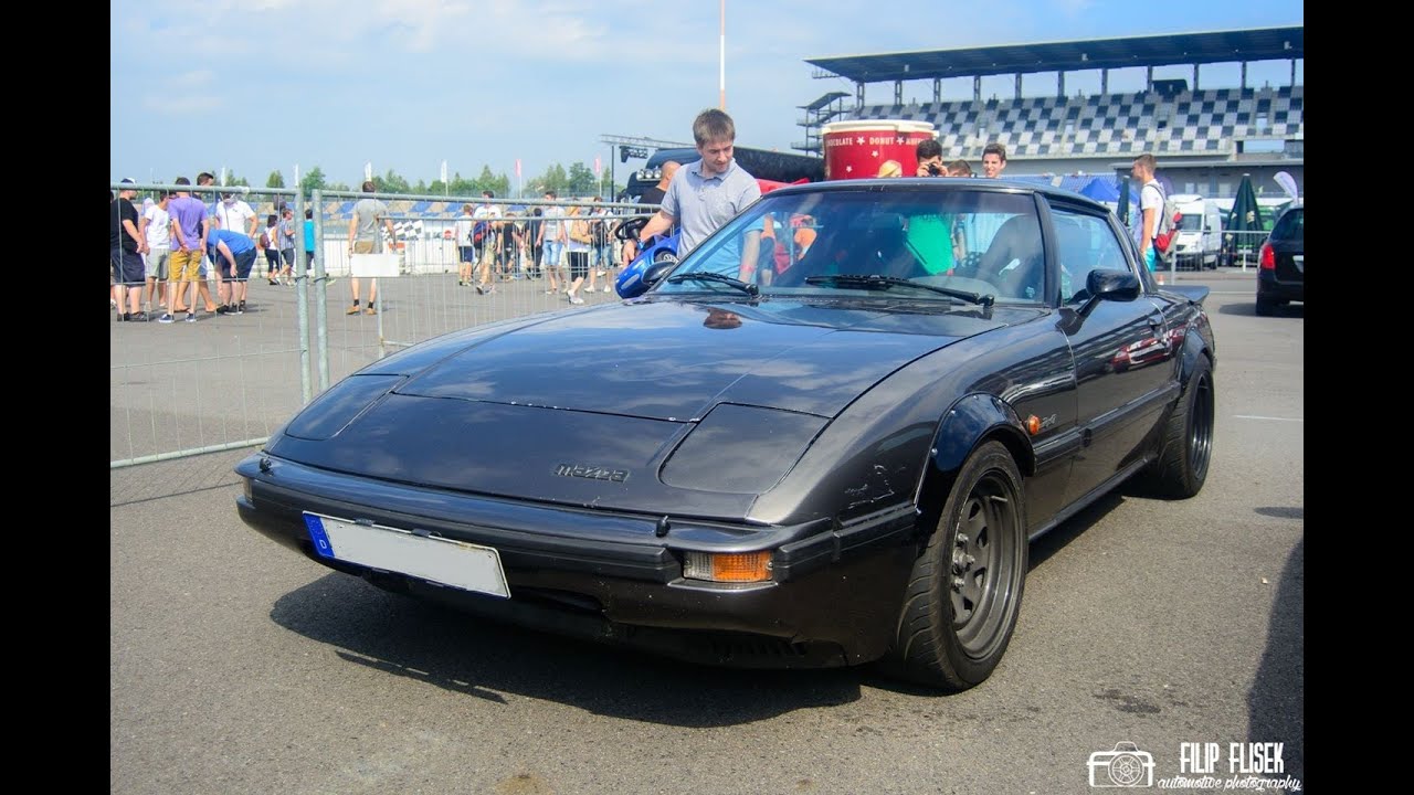 Mazda RX-7 FB 12A Bridgeport on track