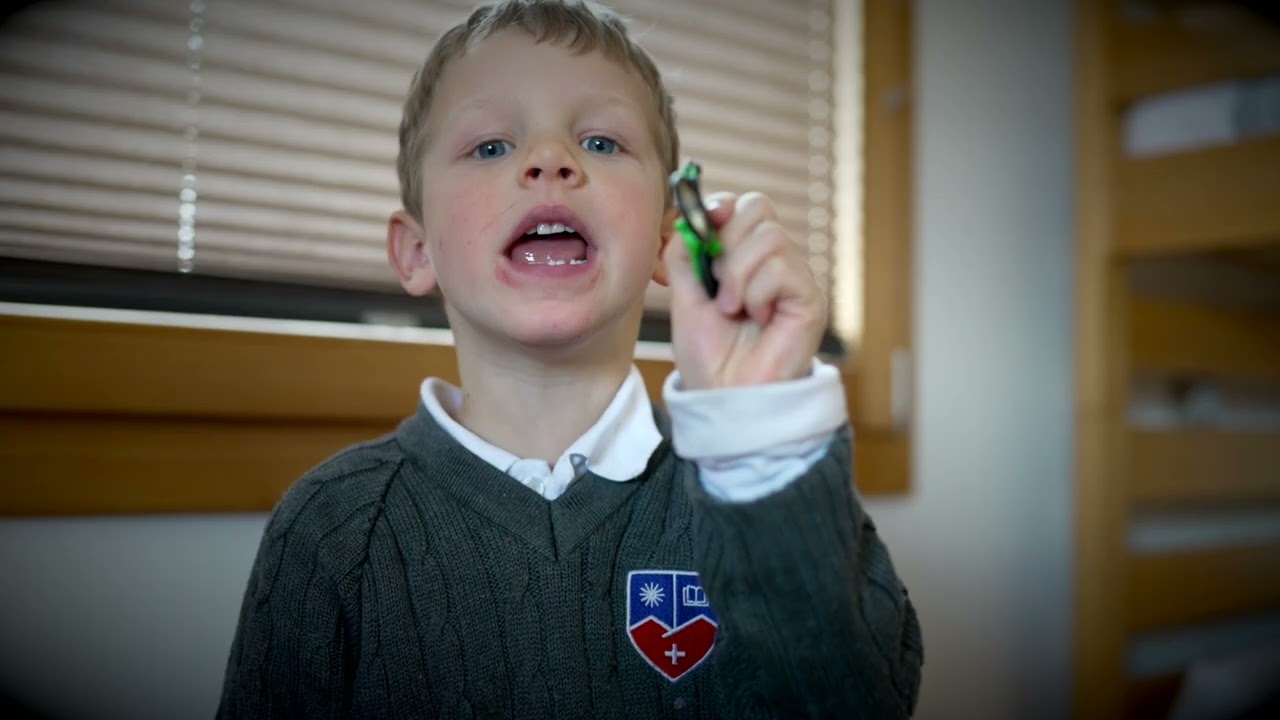 Dans Ma Chambre - French Class La Garenne School